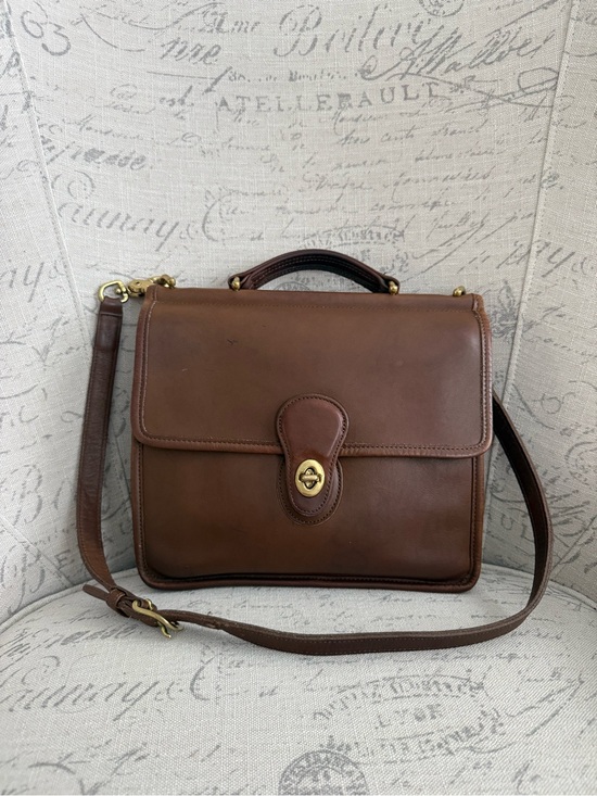Coach Handbags - Vintage Coach Willis Bag